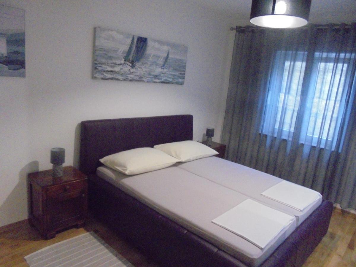 Apartment Maestral Сен Екстериор снимка