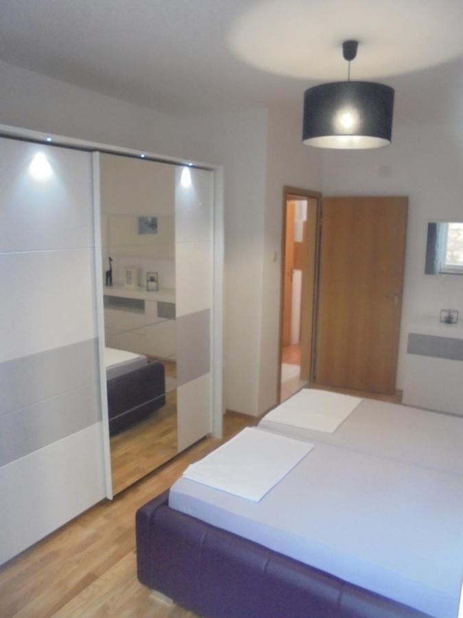 Apartment Maestral Сен Екстериор снимка